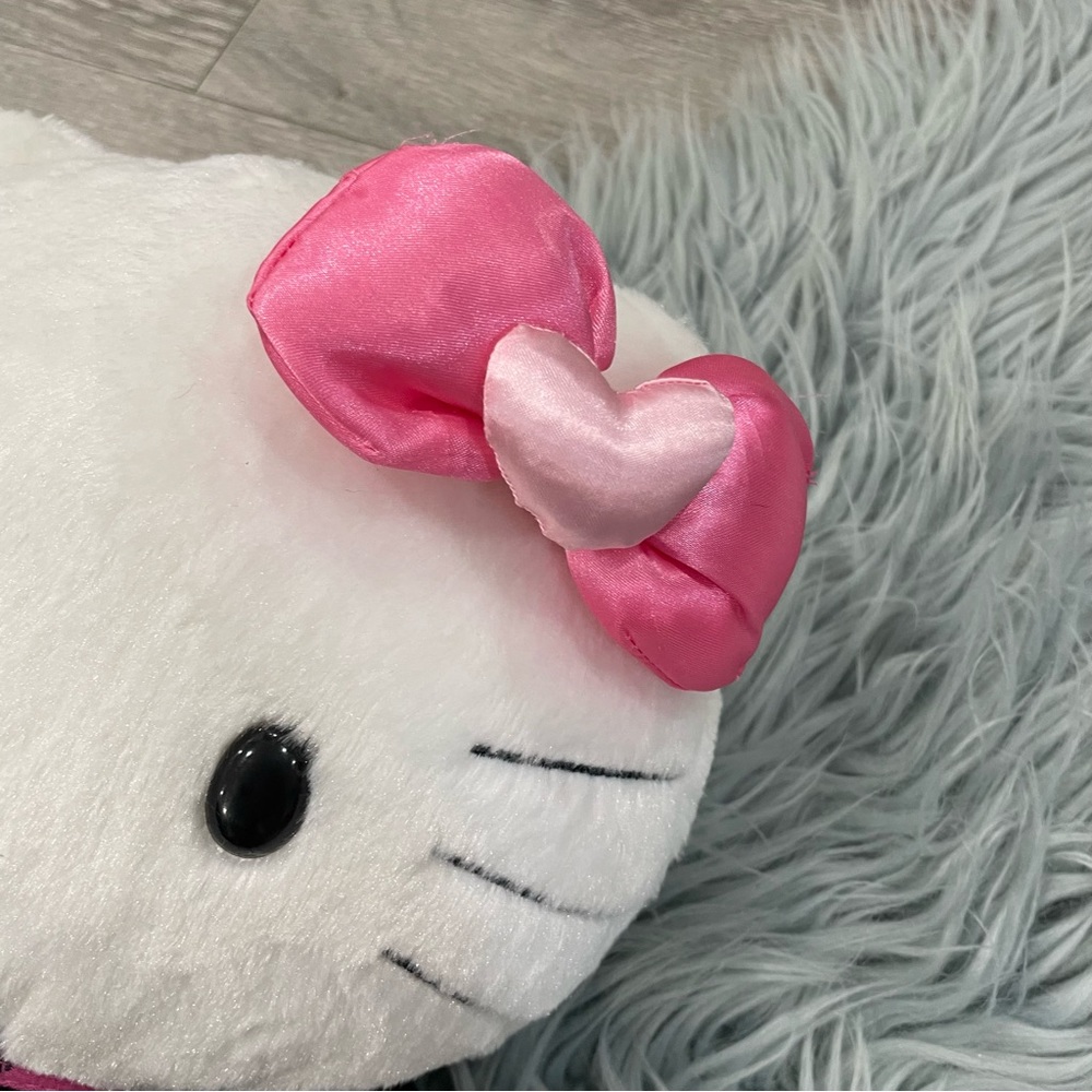BUILD A BEAR|HELLO KITTY heart bow w/plaid Scotty dog outfit & skecher sneakers - Picture 3 of 15